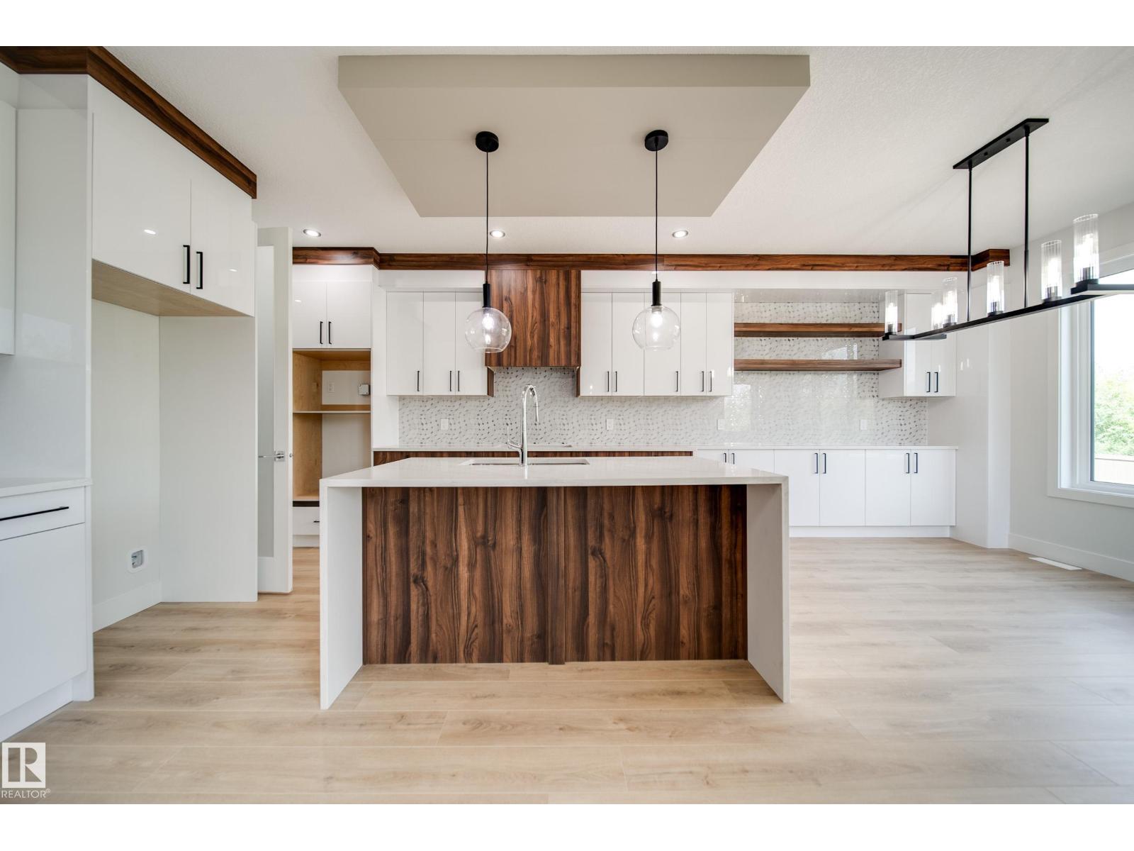 8816 183 AV NW - 15