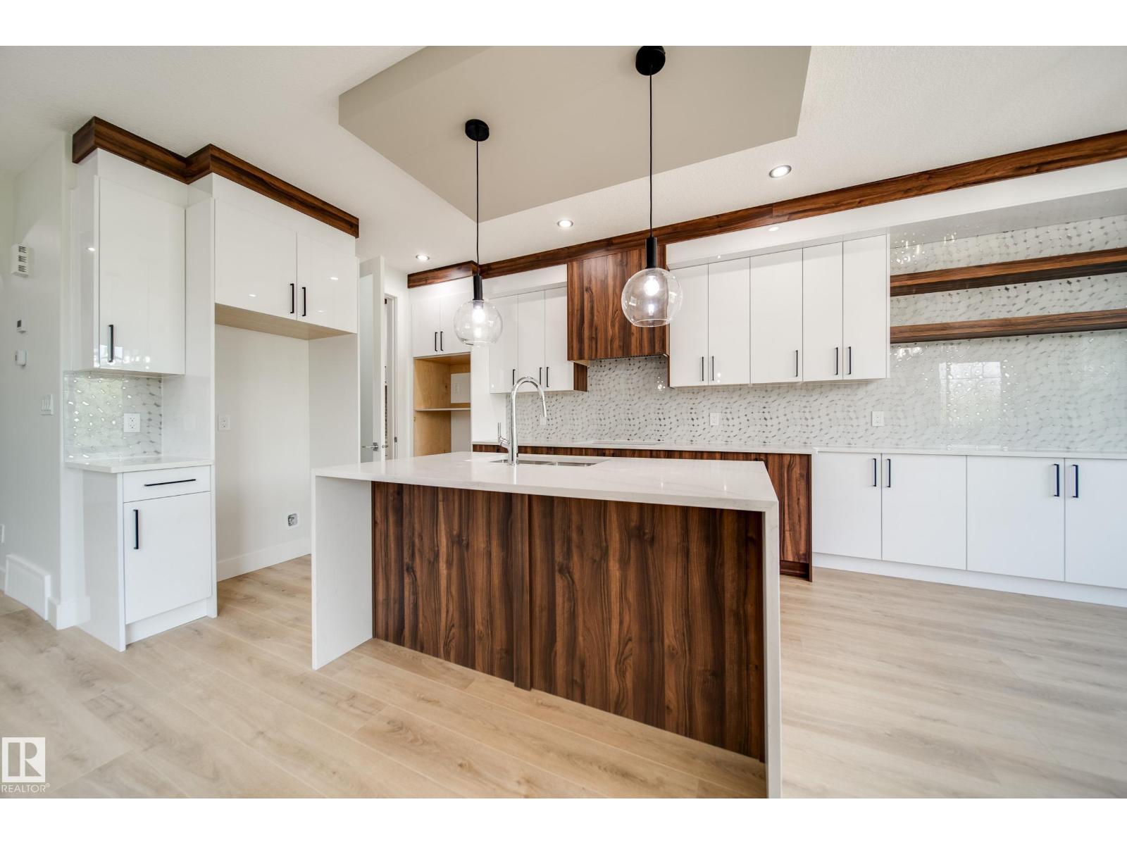 8816 183 AV NW - 17