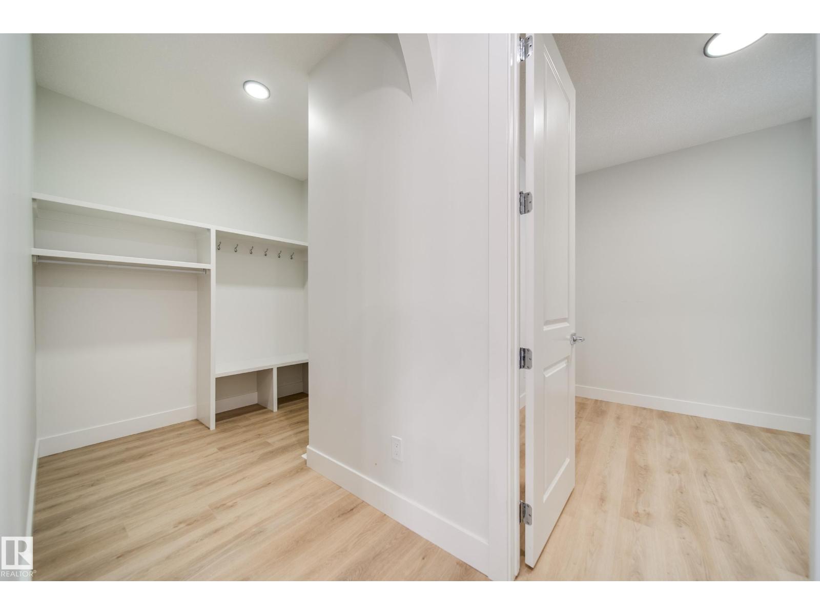 8816 183 AV NW - 5