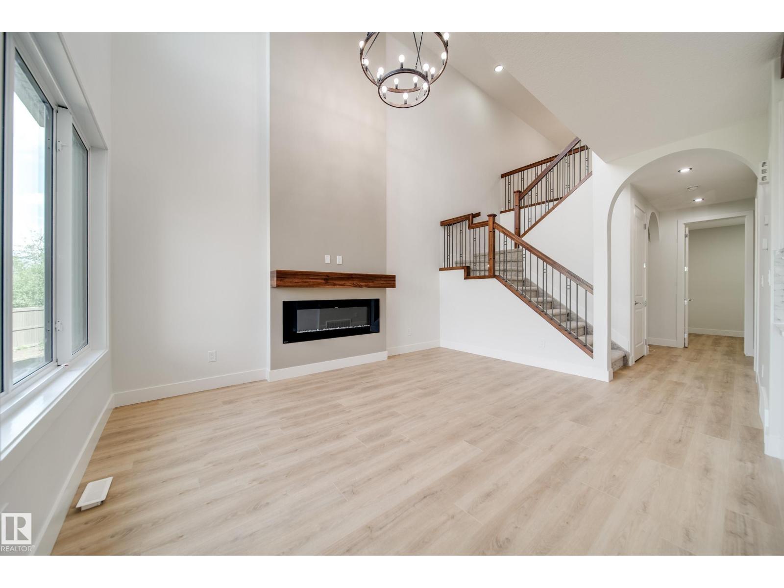 8816 183 AV NW - 13