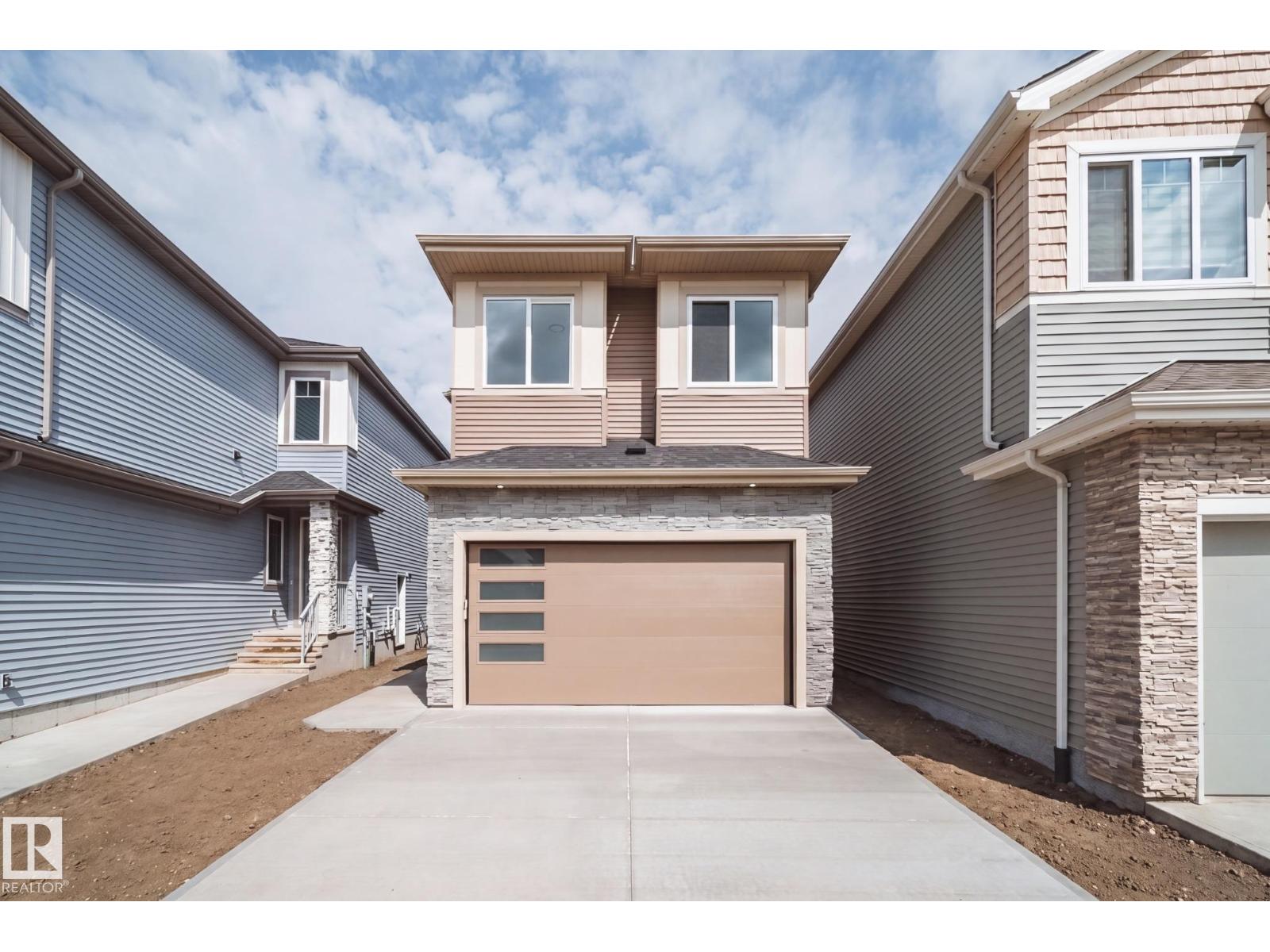 8816 183 AV NW - 2