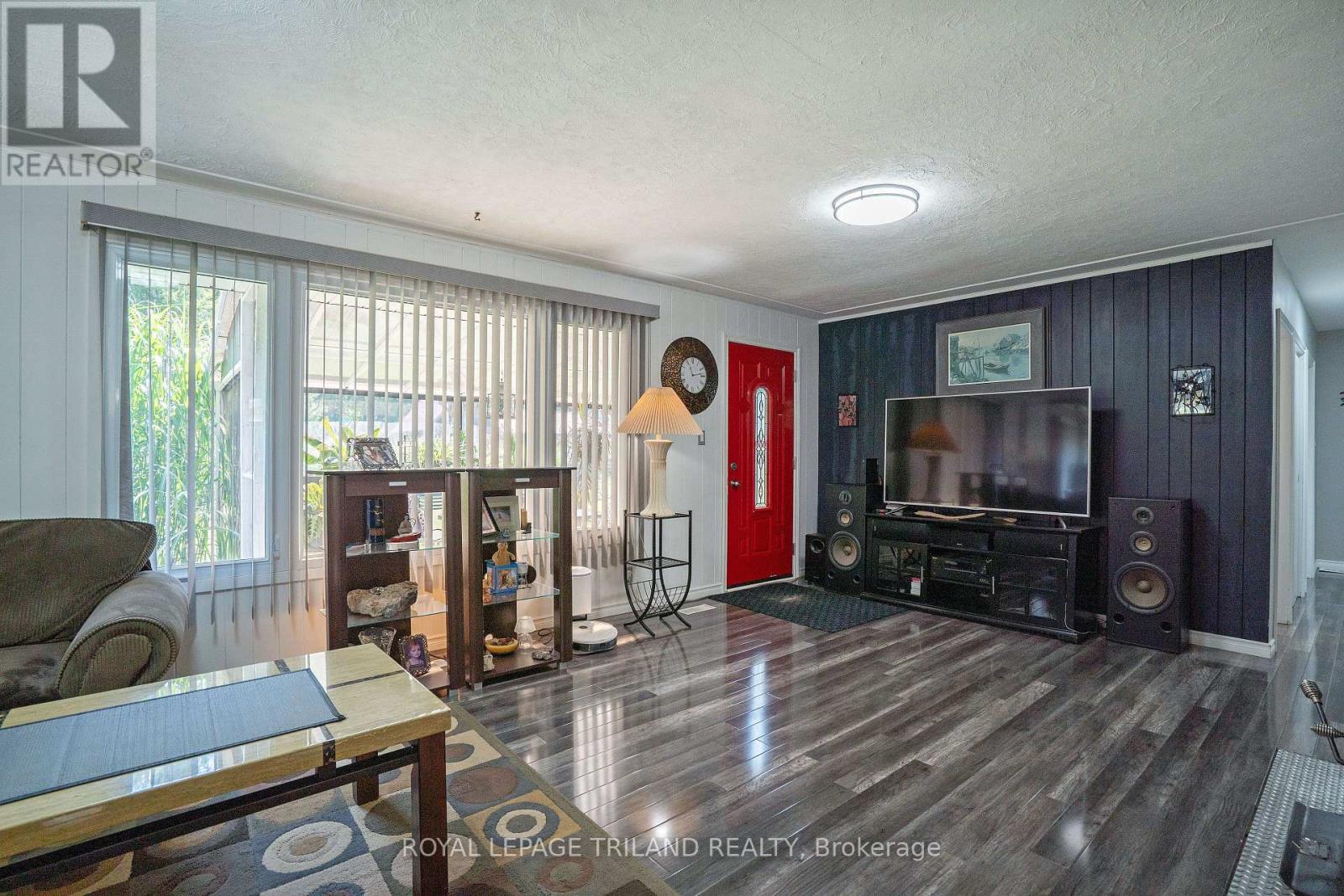 3585 IMPERIAL ROAD - 12