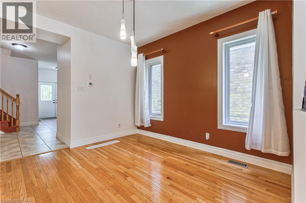 87 STEEPLERIDGE Street - 10