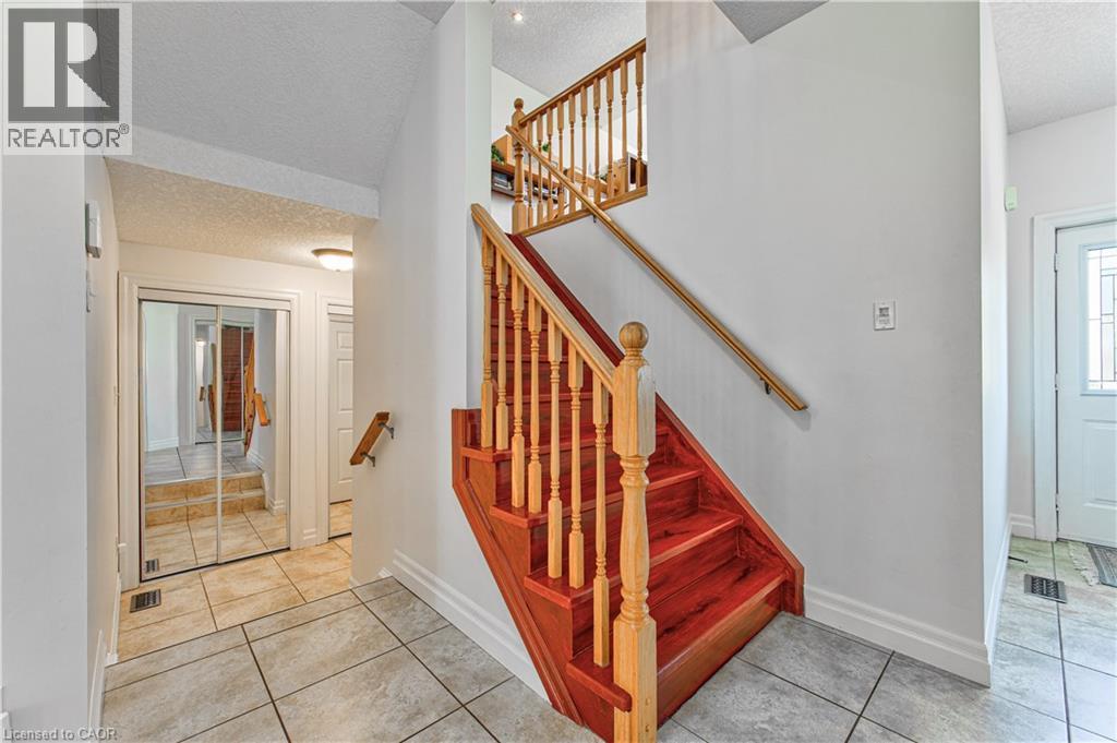 87 STEEPLERIDGE Street - 7