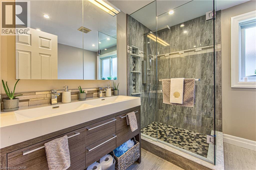 87 STEEPLERIDGE Street - 32