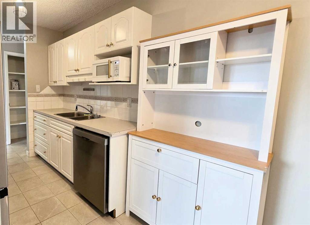 #112 315 Heritage Drive SE - 4