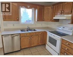 78 Palisade Drive, photo 2