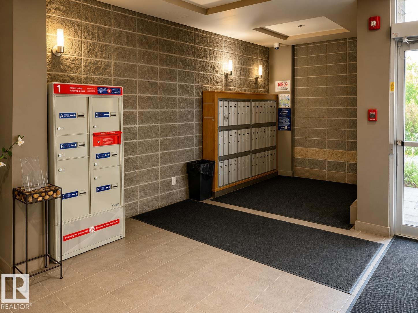 #405 9750 94 ST NW - 16