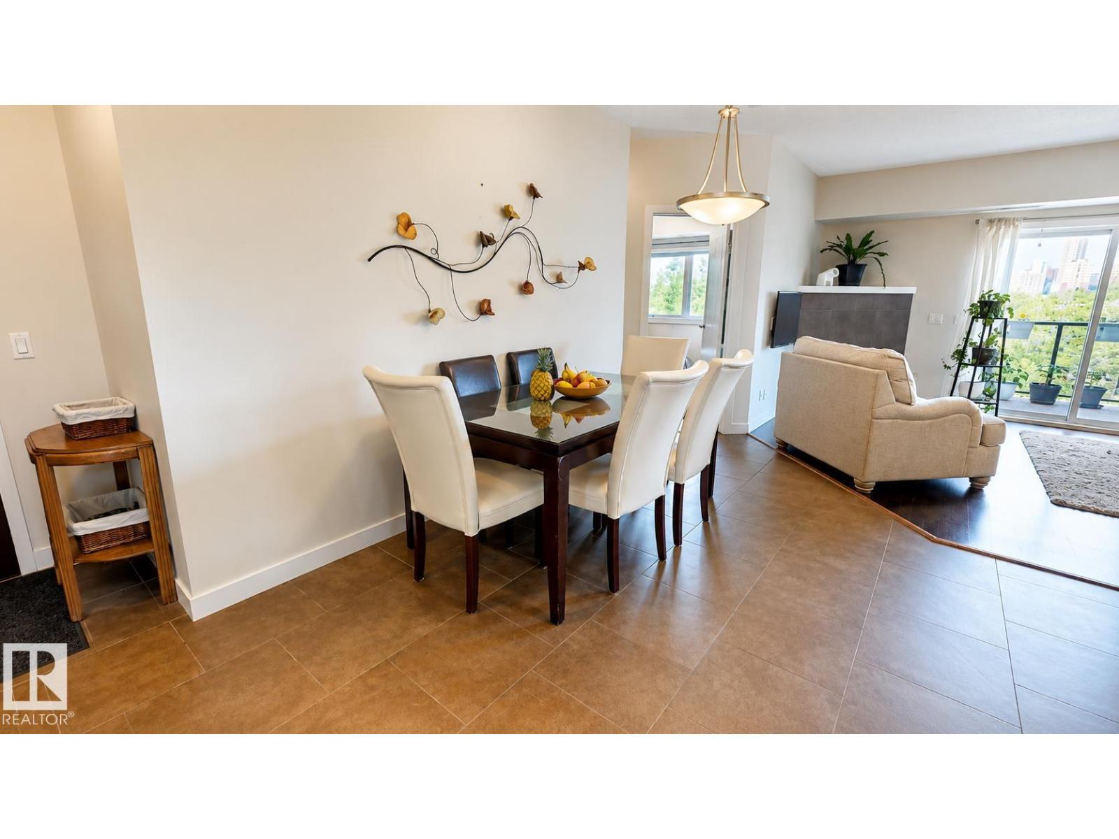 #405 9750 94 ST NW - 3