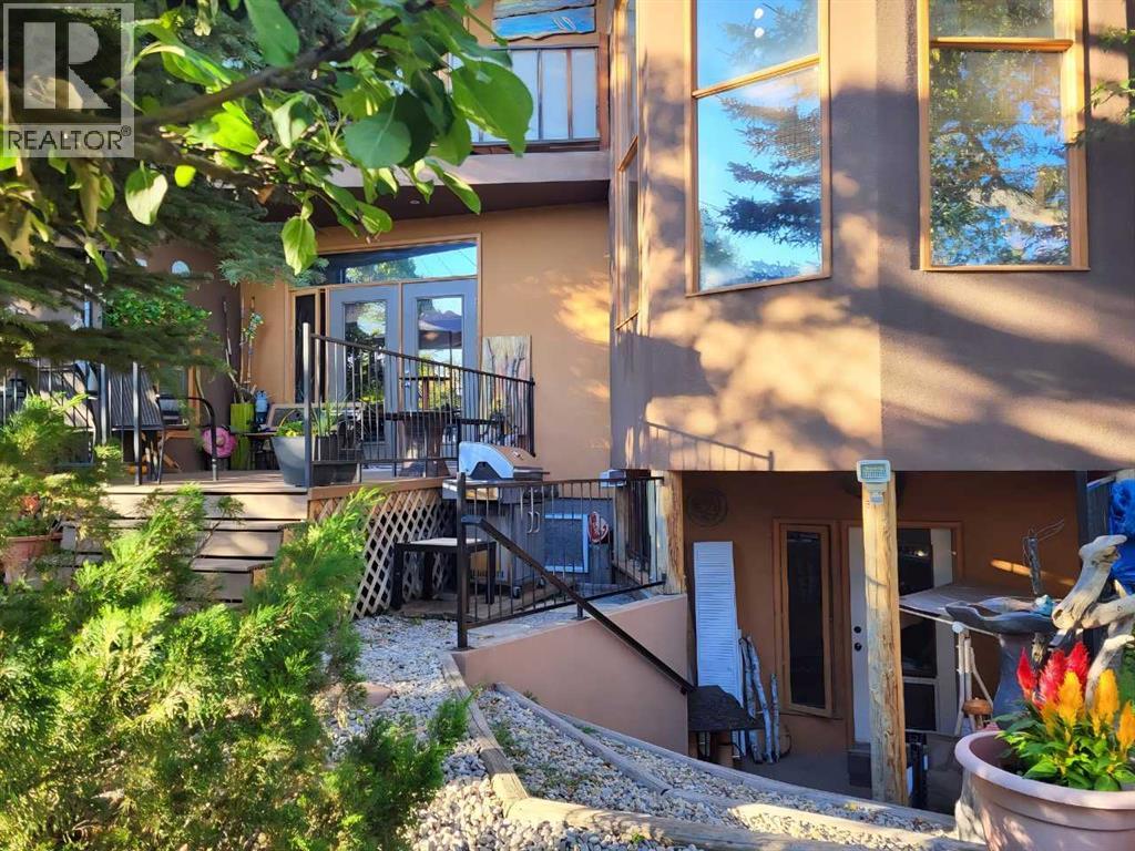 4643 29 Avenue NW - 33