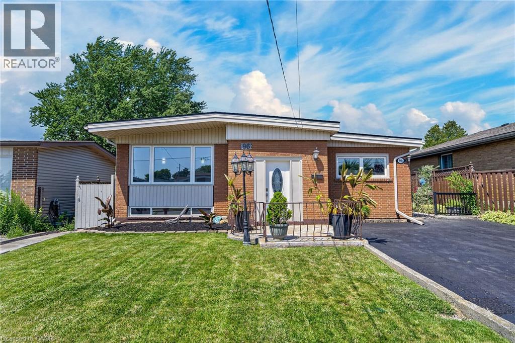 96 FIELDING Crescent - 1