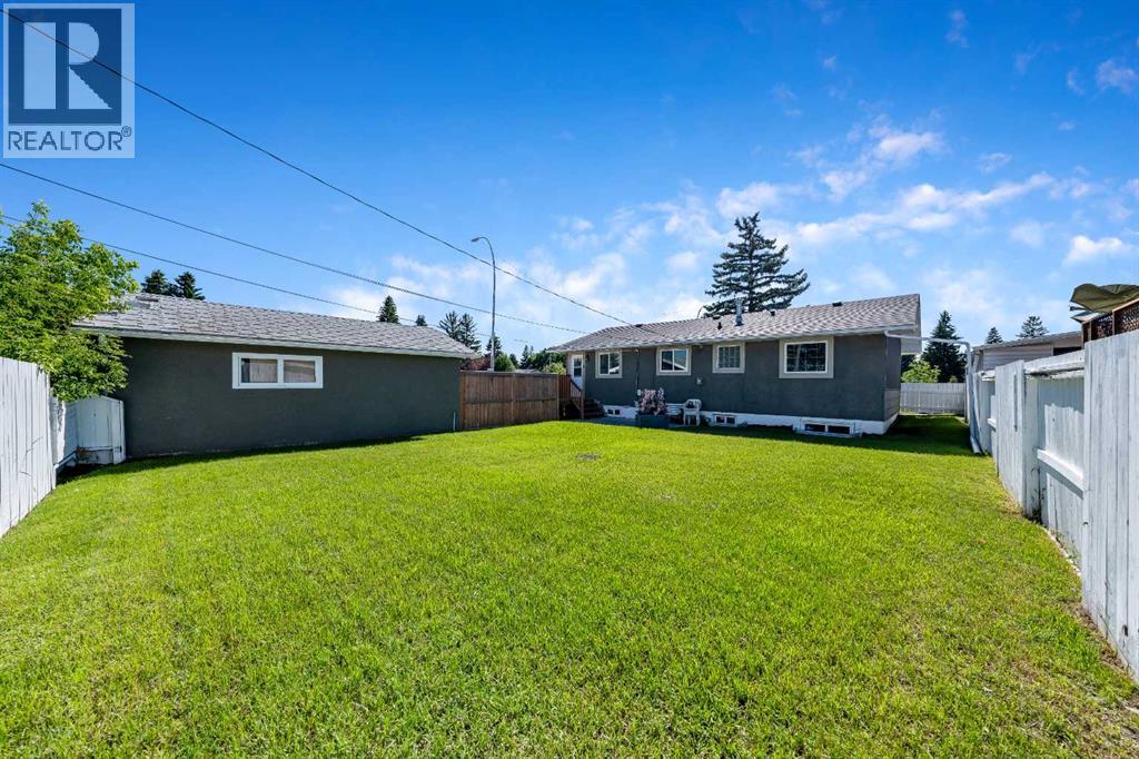 629 Agate Crescent SE - 2