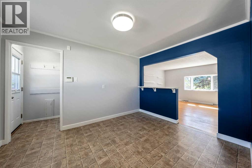 629 Agate Crescent SE - 6