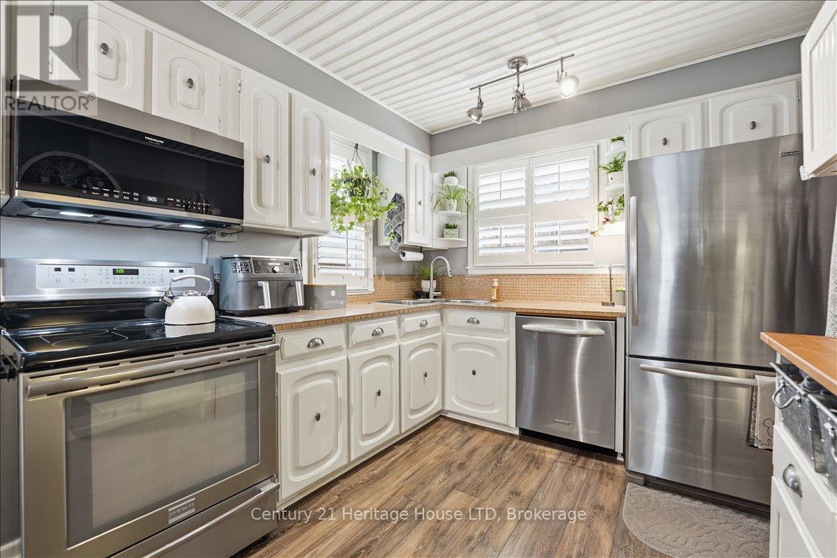 18 NORTHHAVEN ROAD - 12