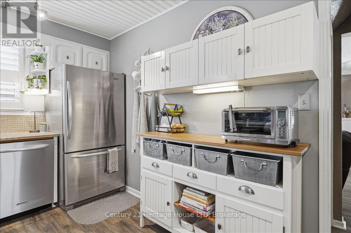 18 NORTHHAVEN ROAD - 13