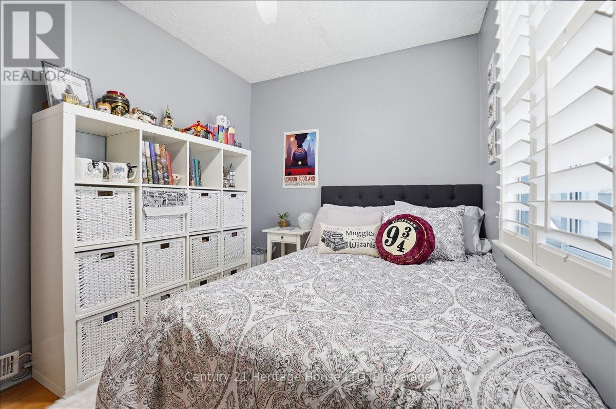 18 NORTHHAVEN ROAD - 17