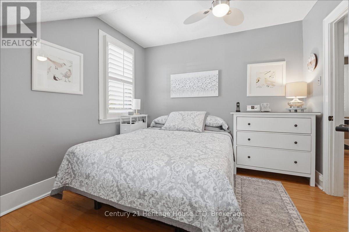 18 NORTHHAVEN ROAD - 19