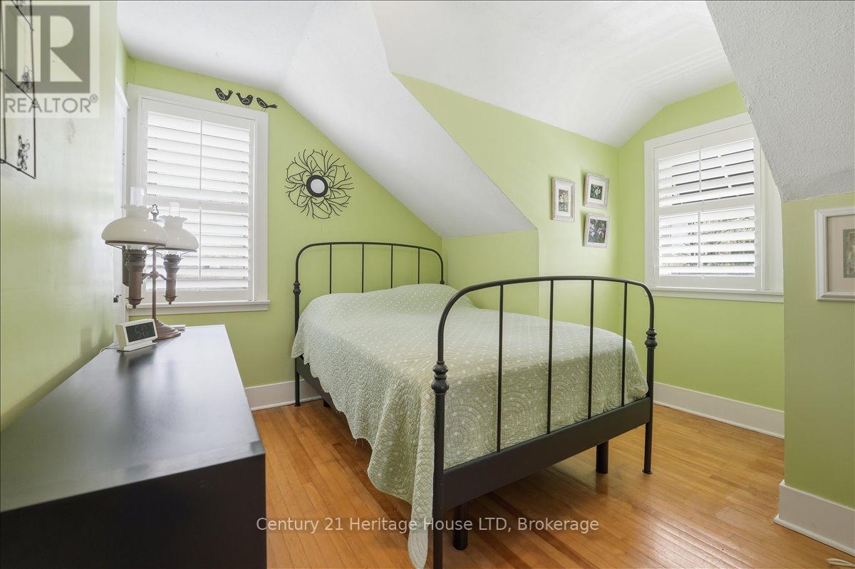 18 NORTHHAVEN ROAD - 20