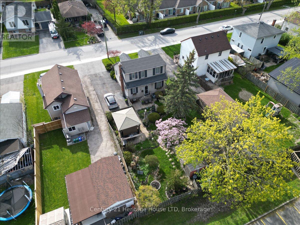 18 NORTHHAVEN ROAD - 42
