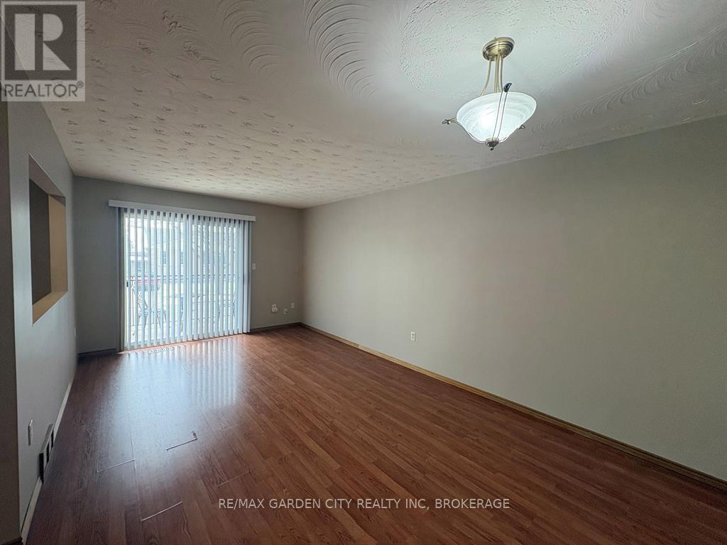 6141 WILDROSE CRESCENT - 12