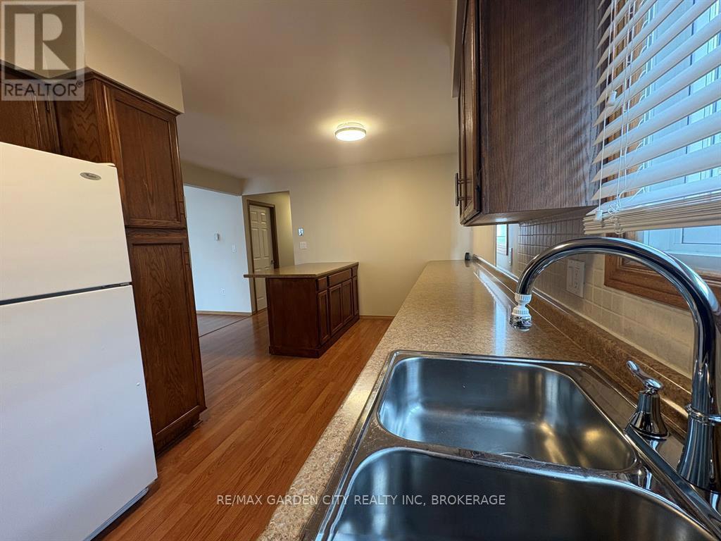 6141 WILDROSE CRESCENT - 9
