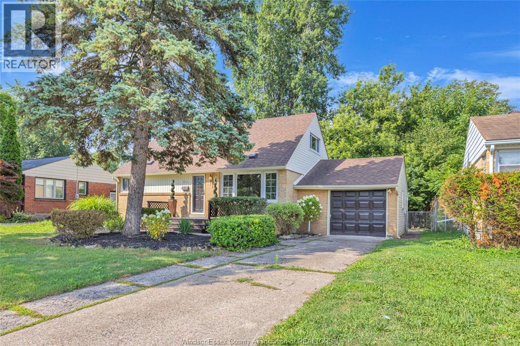 3711 DANDURAND - 22