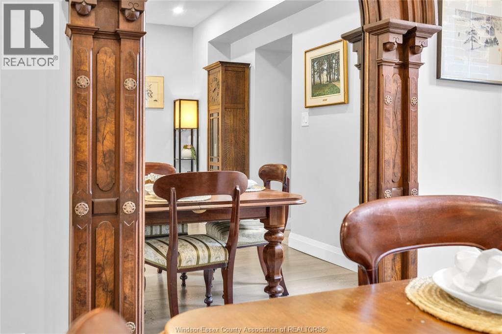 864 Monmouth ROAD - 10