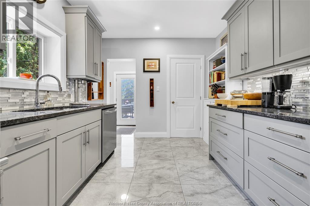 864 Monmouth ROAD - 16