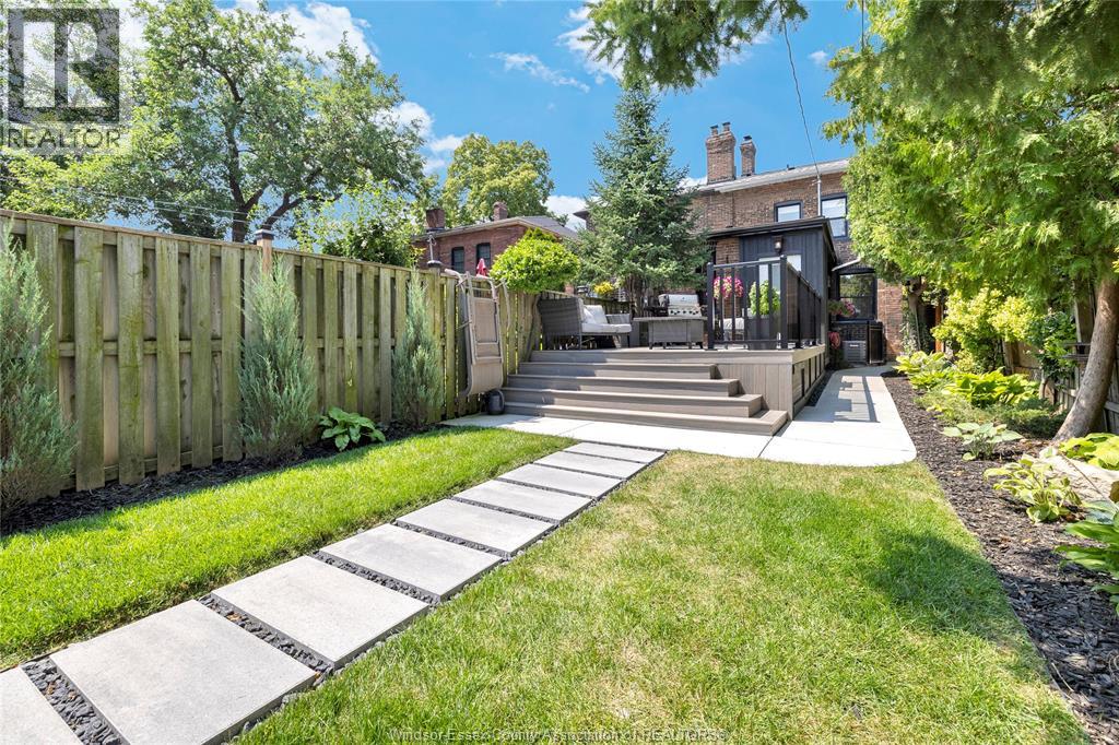 864 Monmouth ROAD - 2