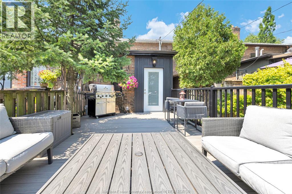 864 Monmouth ROAD - 25