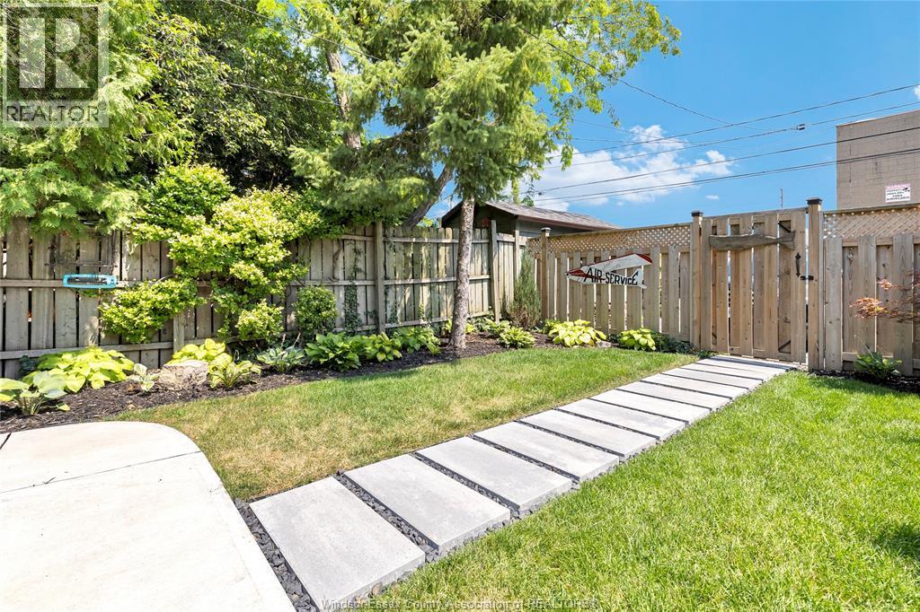 864 Monmouth ROAD - 26