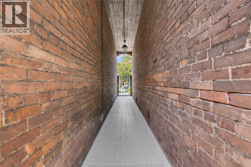 864 Monmouth ROAD - 29