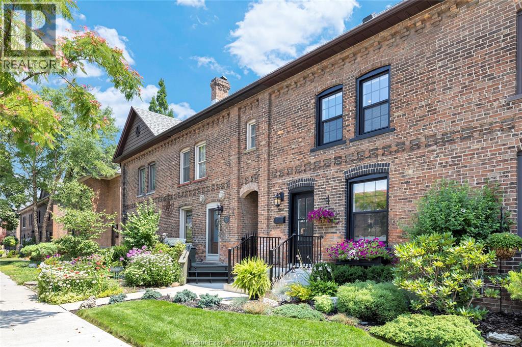 864 Monmouth ROAD - 31