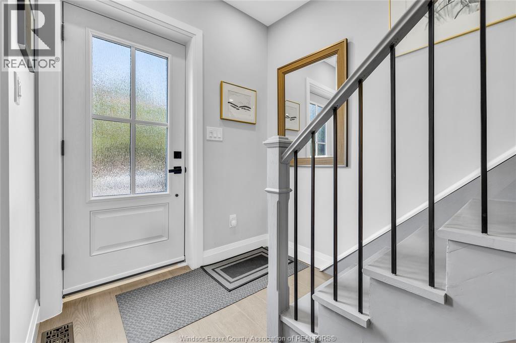 864 Monmouth ROAD - 5