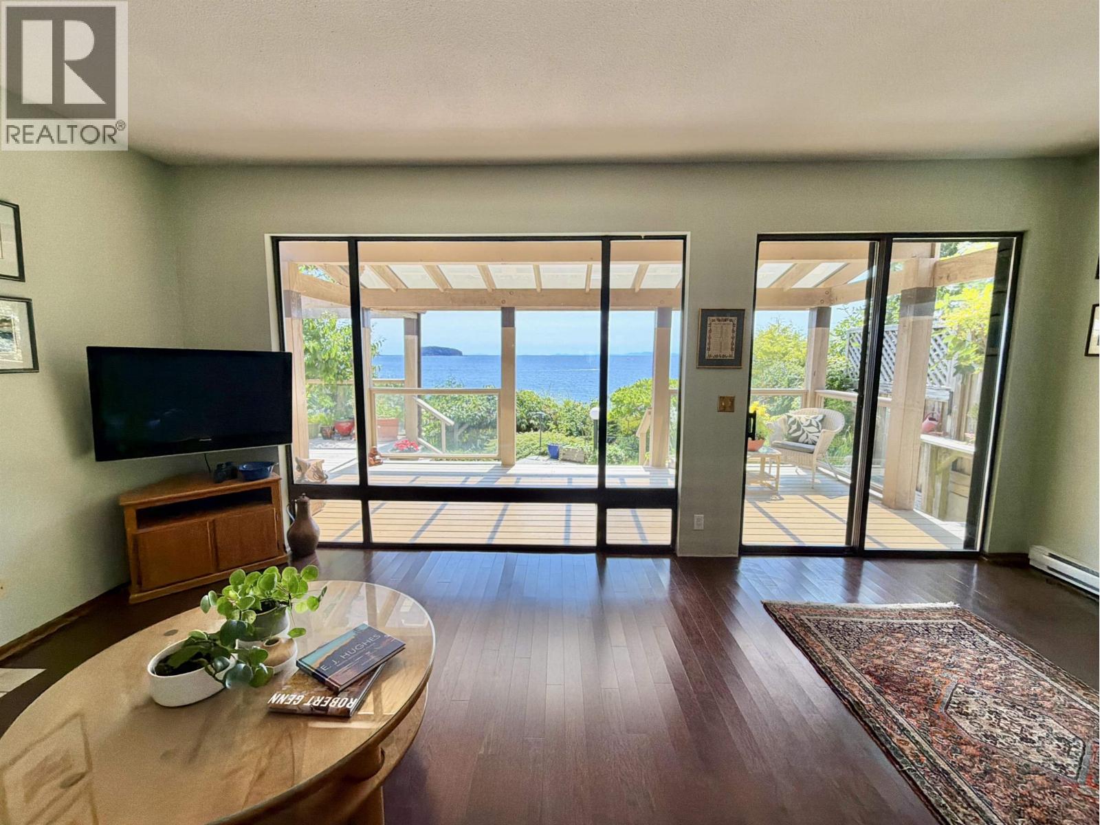 735 FRANKLIN ROAD, Gibsons