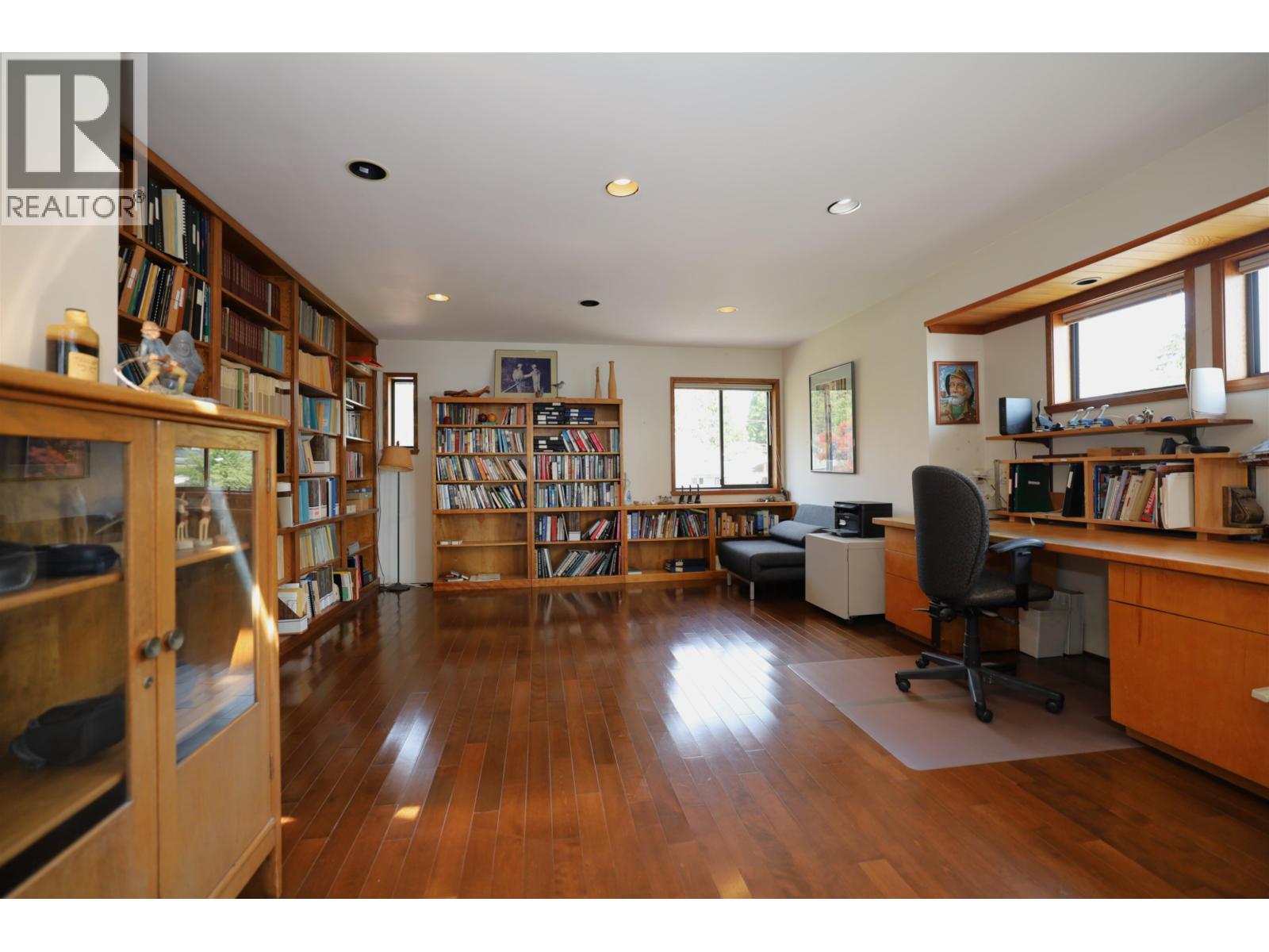 735 FRANKLIN ROAD, Gibsons