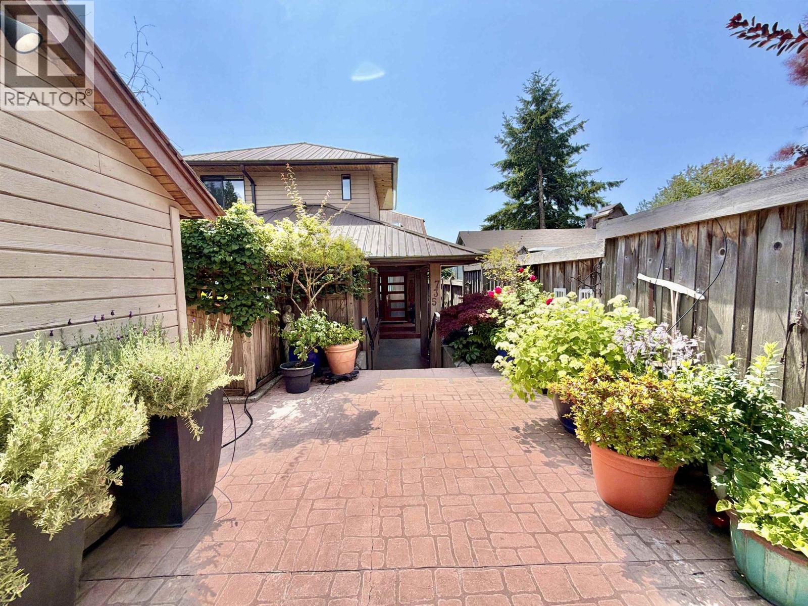 735 FRANKLIN ROAD — photo 4