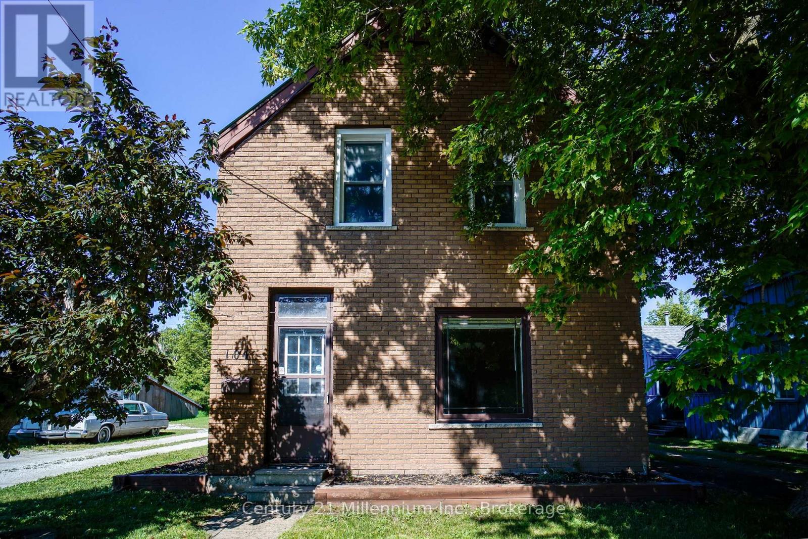104 SPRUCE STREET - 1