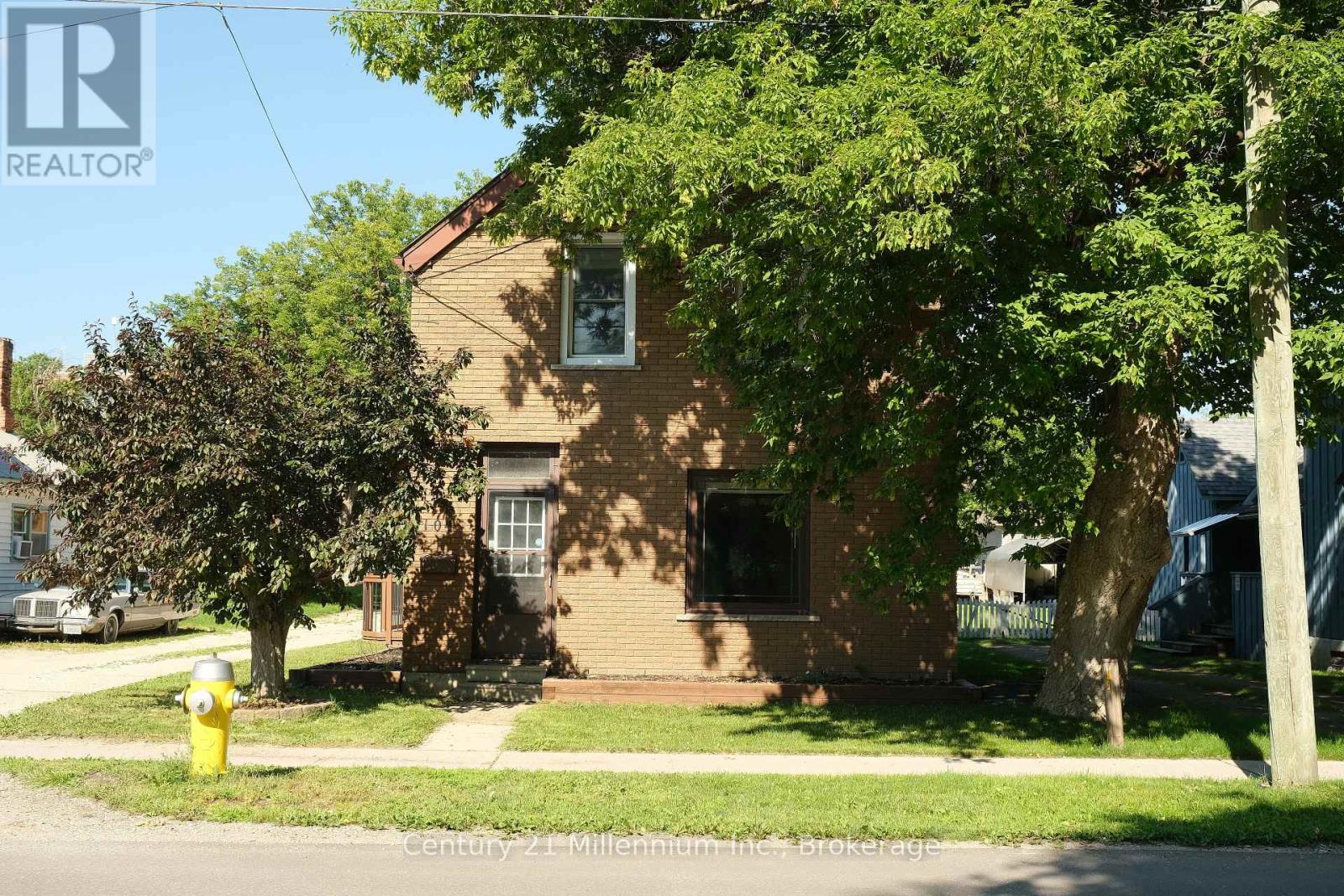 104 SPRUCE STREET - 2