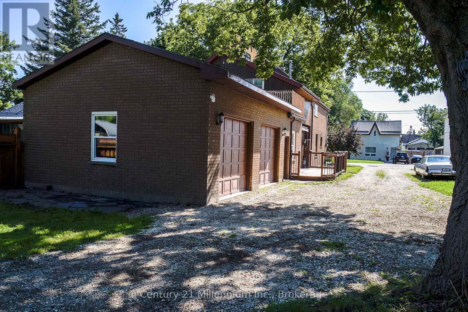 104 SPRUCE STREET - 21