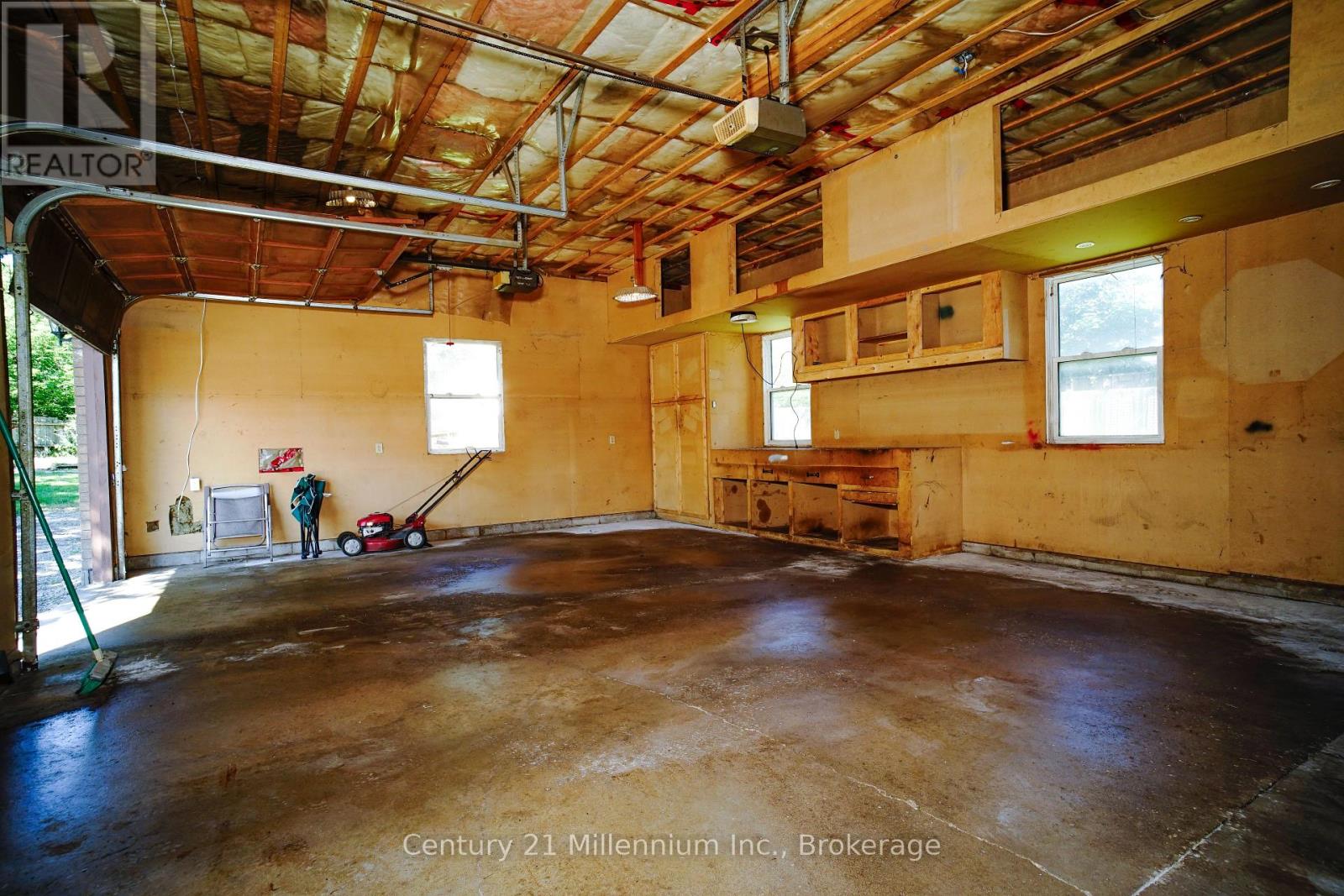 104 SPRUCE STREET - 22