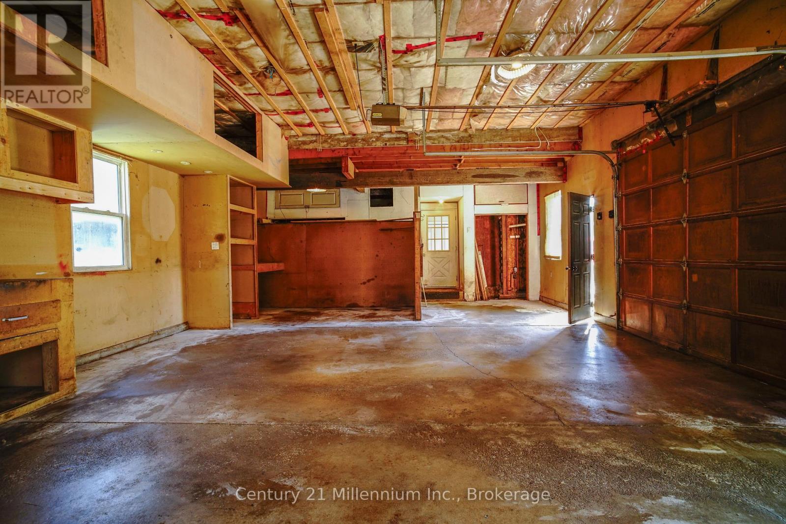 104 SPRUCE STREET - 24