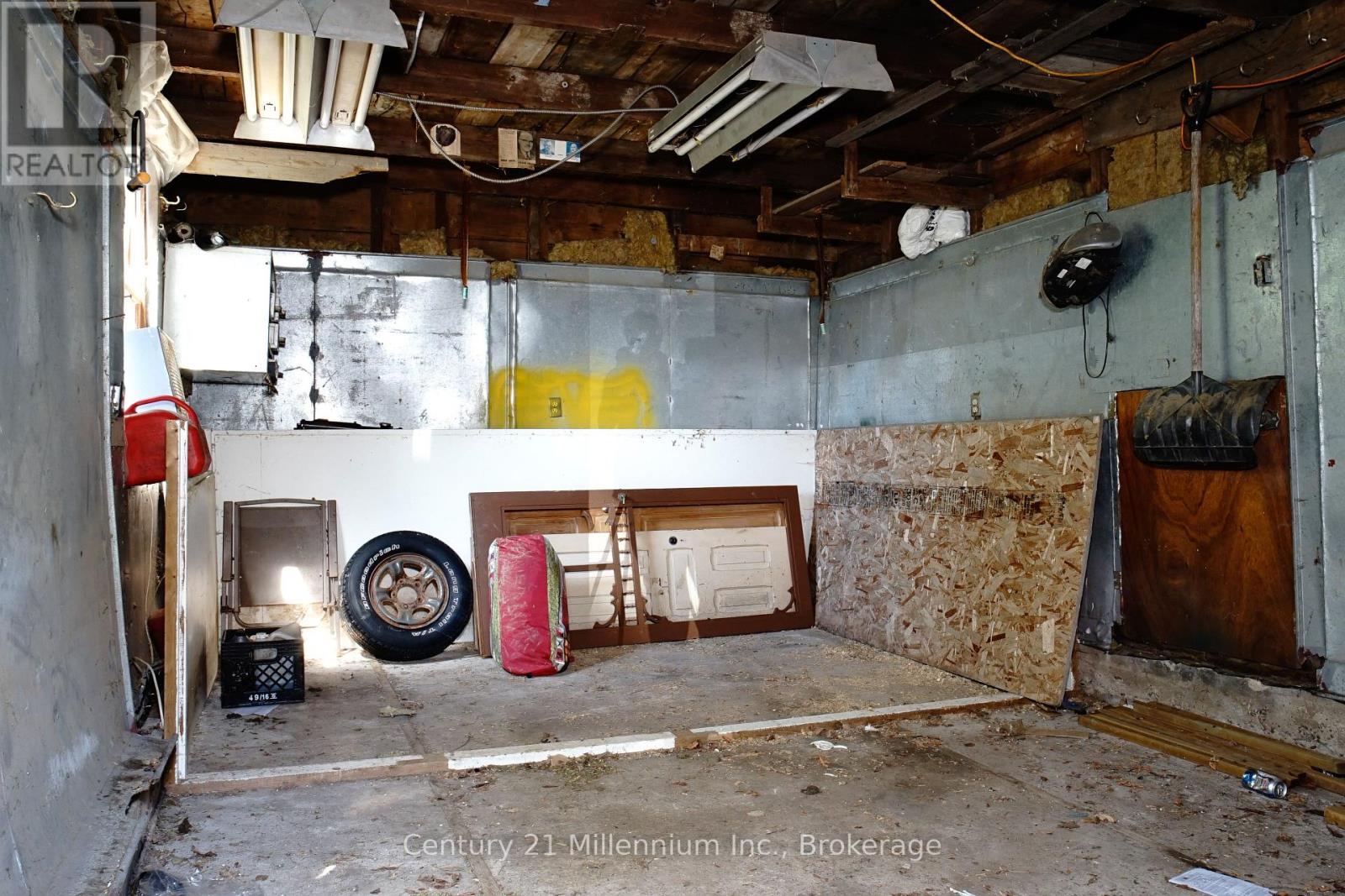 104 SPRUCE STREET - 28