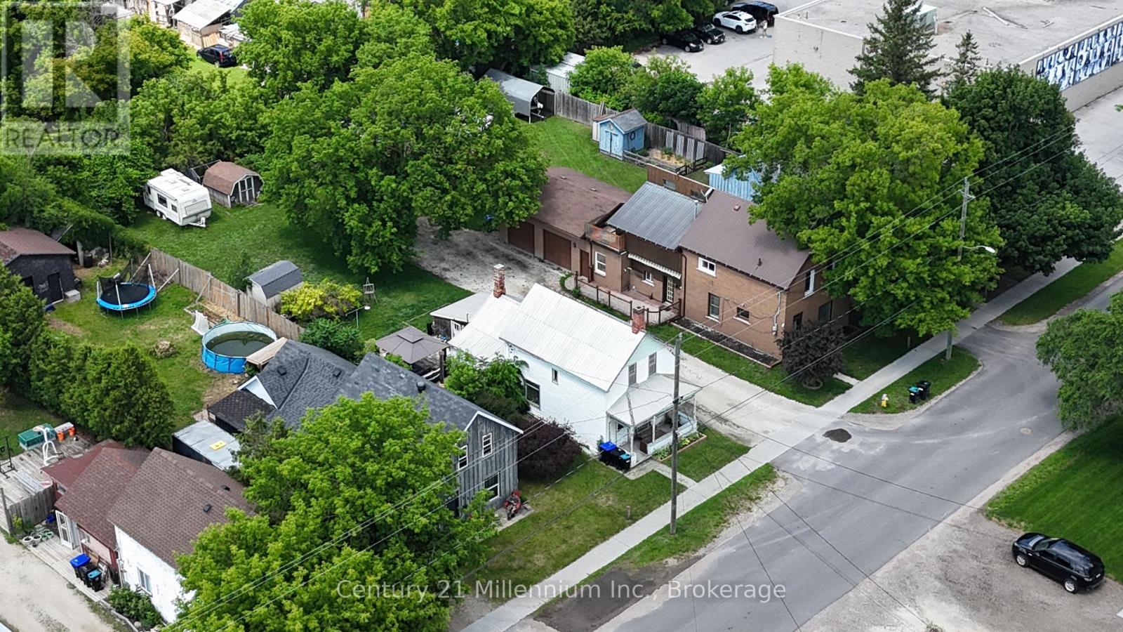 104 SPRUCE STREET - 29