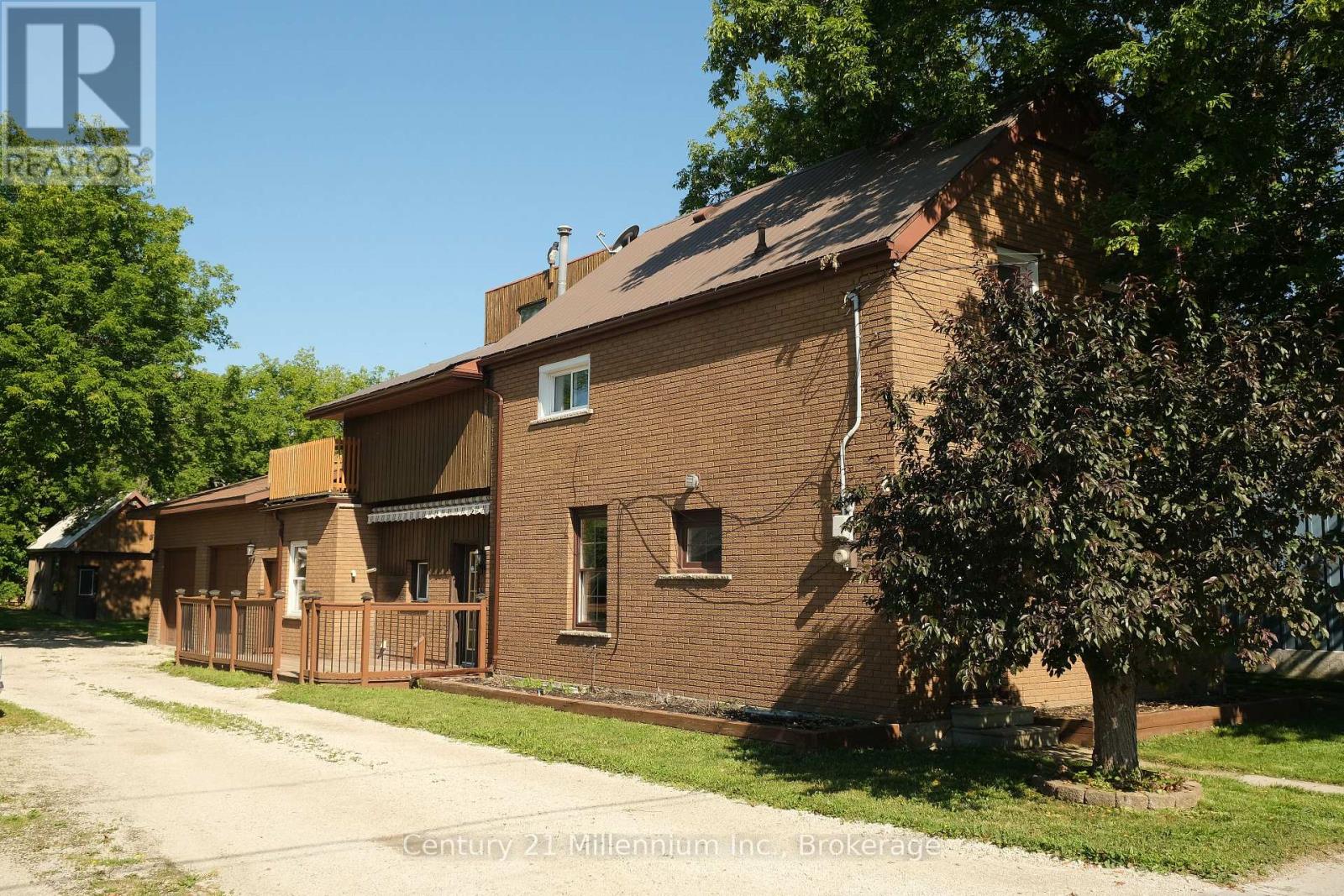 104 SPRUCE STREET - 3