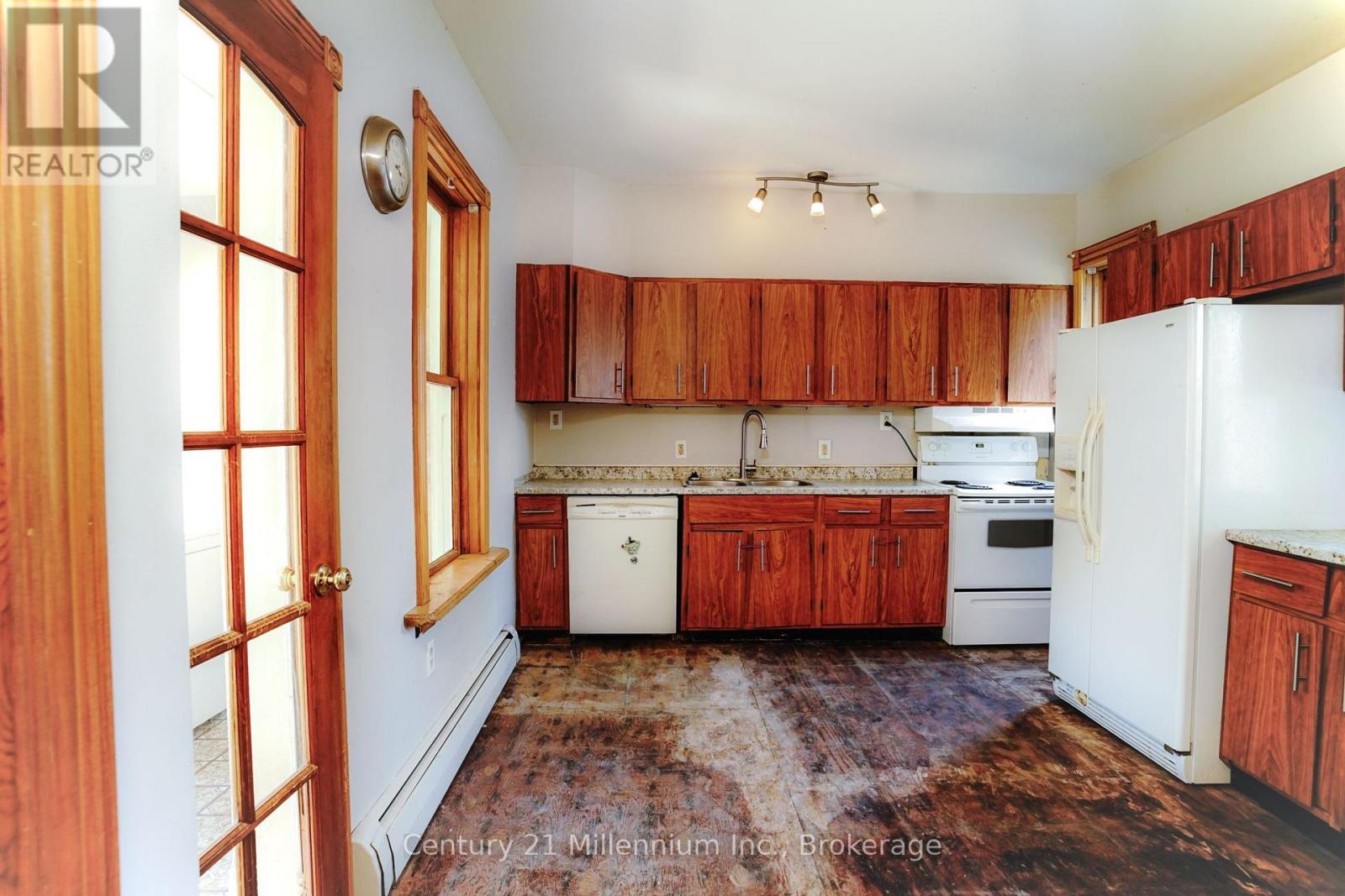 104 SPRUCE STREET - 8