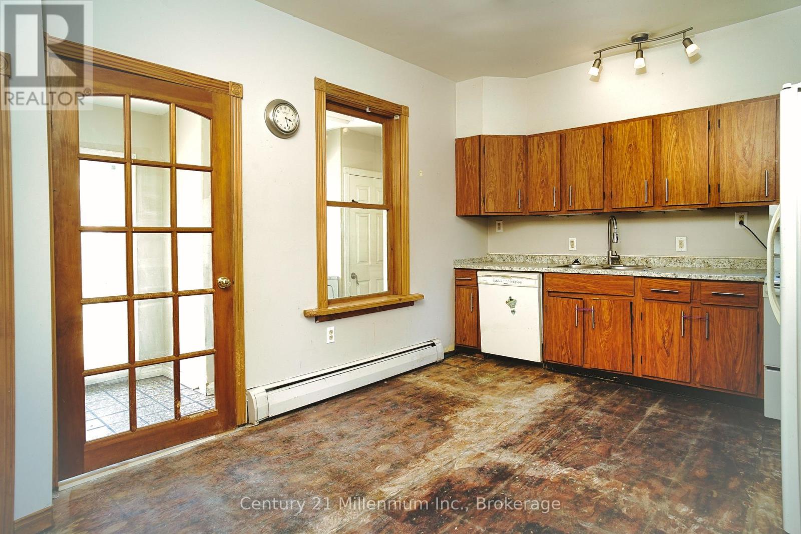 104 SPRUCE STREET - 9