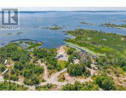 101 Evergreen Lane, Georgian Bay, ON L0K1S0 Photo 13