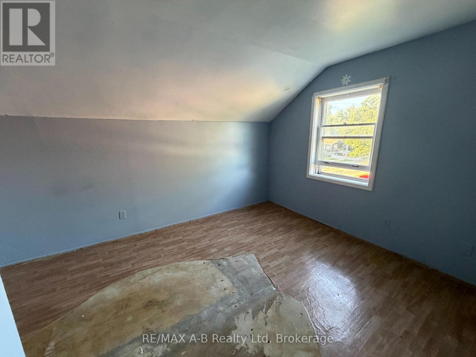 103 NORFOLK STREET - 21