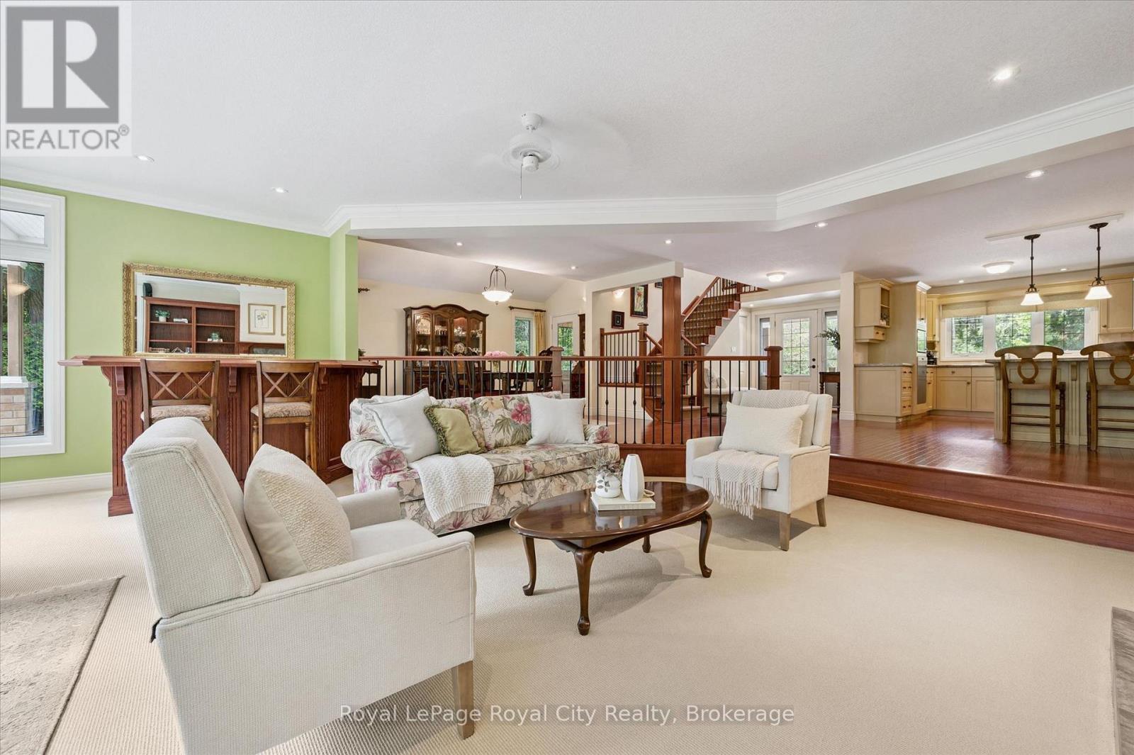 135 HUME ROAD - 11